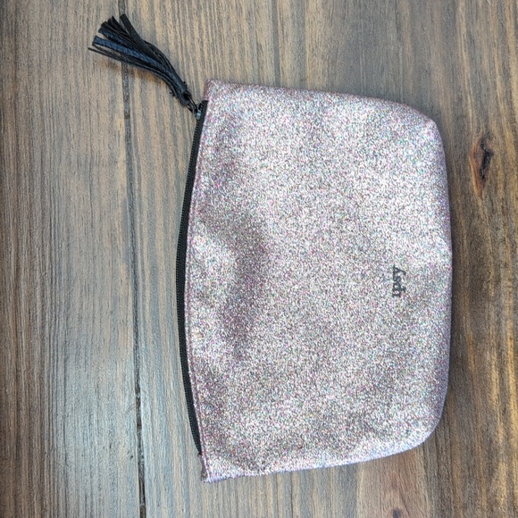 ⭐ 3/$12⭐ Ipsy Bags - Picture 7 of 9